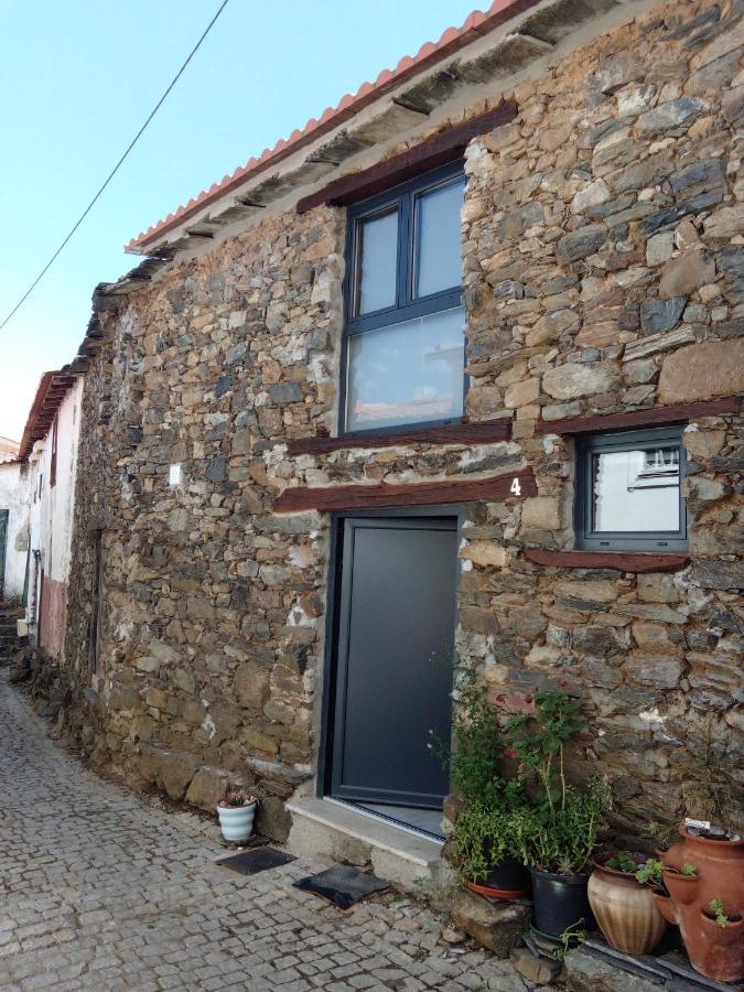 O Palheirinho - Turismo Rural - Braganca Samil Exterior photo